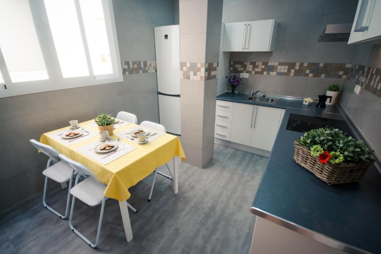 Holidays2Malaga Heredia 3 Bedroom Opposite Malaga Port Eksteriør bilde